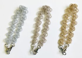【無料編み図】メタリックフリーコード“metallic free cord”で作るハンドストラップ