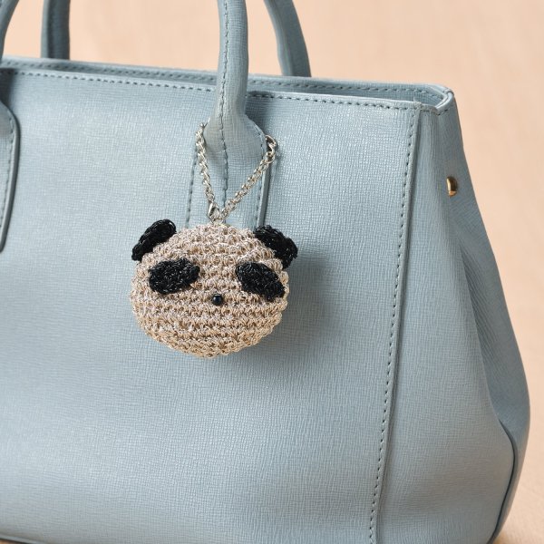 画像6: 【編み図＆作り方動画付き】韓国と日本で人気上昇中！metallic free cord(メタリックフリーコード)で編むパンダチャームキット (6)