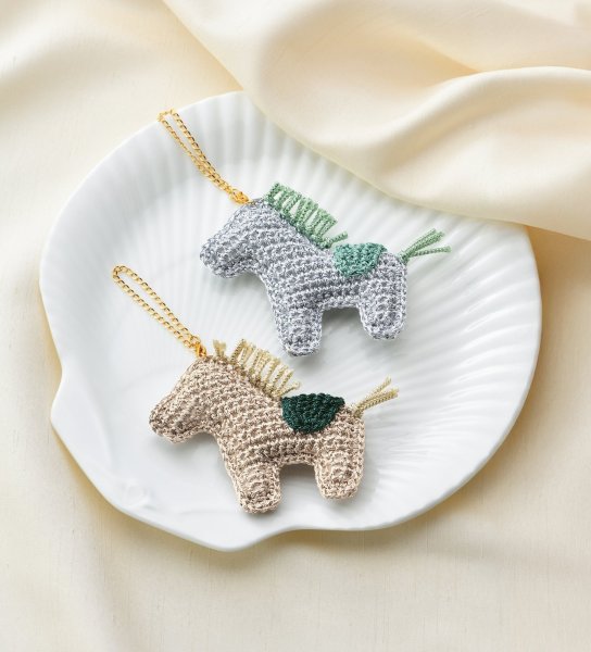 画像3: 韓国と日本で人気上昇中！metallic free cord(メタリックフリーコード)で編むホースチャームキット (3)